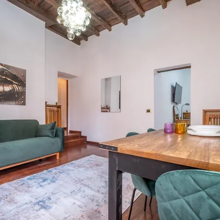 Apartment Trevi Rome